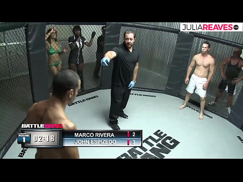 ❤️ Ultimate Fighter baise une fille à numéro juste après un combat sur le ring ❌ Super sexe at us