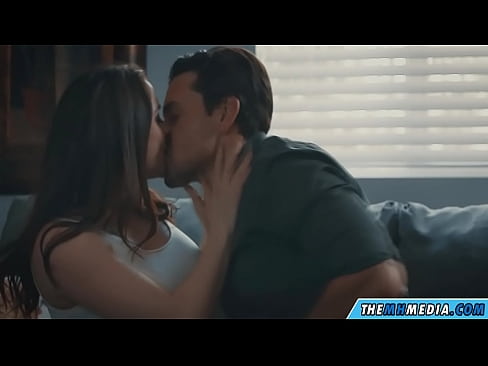 ❤️ Sexe romantique avec une bonne maman à forte poitrine ❌ Super sexe at us