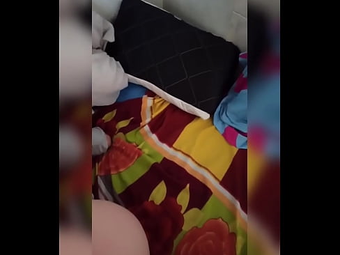 ❤️ Ma colocataire reste seule à la maison parce que son mari est en vacances et j'en profite pour la baiser et lui remplir le cul de lait. ❌ Super sexe at us