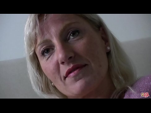 ❤️ La mère que nous avons tous baisée ... Madame, tenez-vous bien ! ❌ Super sexe at us